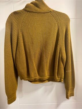 lululemon athletica knitted turtleneck - women’s
